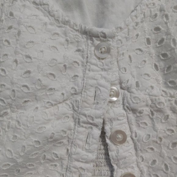White Pattern Hollister Button up Crop Top Size Small - Picture 4 of 5